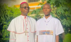 Bishop Gabriel Ghiakhomo Dunia with Seminarian Joshua Aleobua. Credit: Catholic Diocese of Auchi