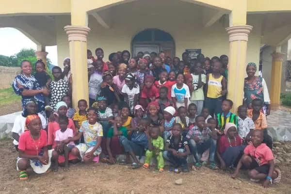 Children from Troubled African Countries Pray the Rosary “for the first time” in Global Campaign