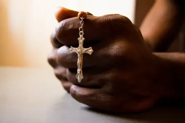 Catholic Bishop in Nigeria Directs “a more vigorous May devotion” to Mary for Peace