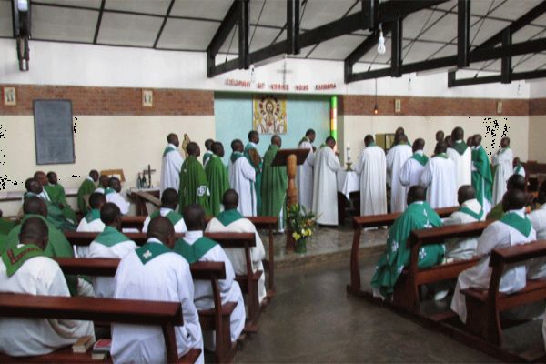 Parish Priests in DR Congo’s Bukavu Archdiocese Sign “Code of Good Governance”