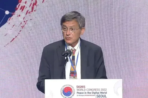 Focus on Dialogue, Not “on marketing of ideas”: Vatican Official to Catholic Journalists