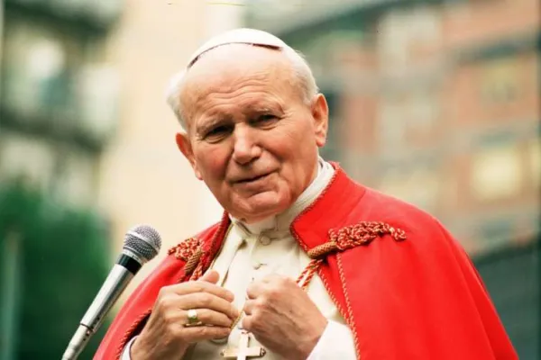 Pope John Paul II in 1996. / Vatican Media.