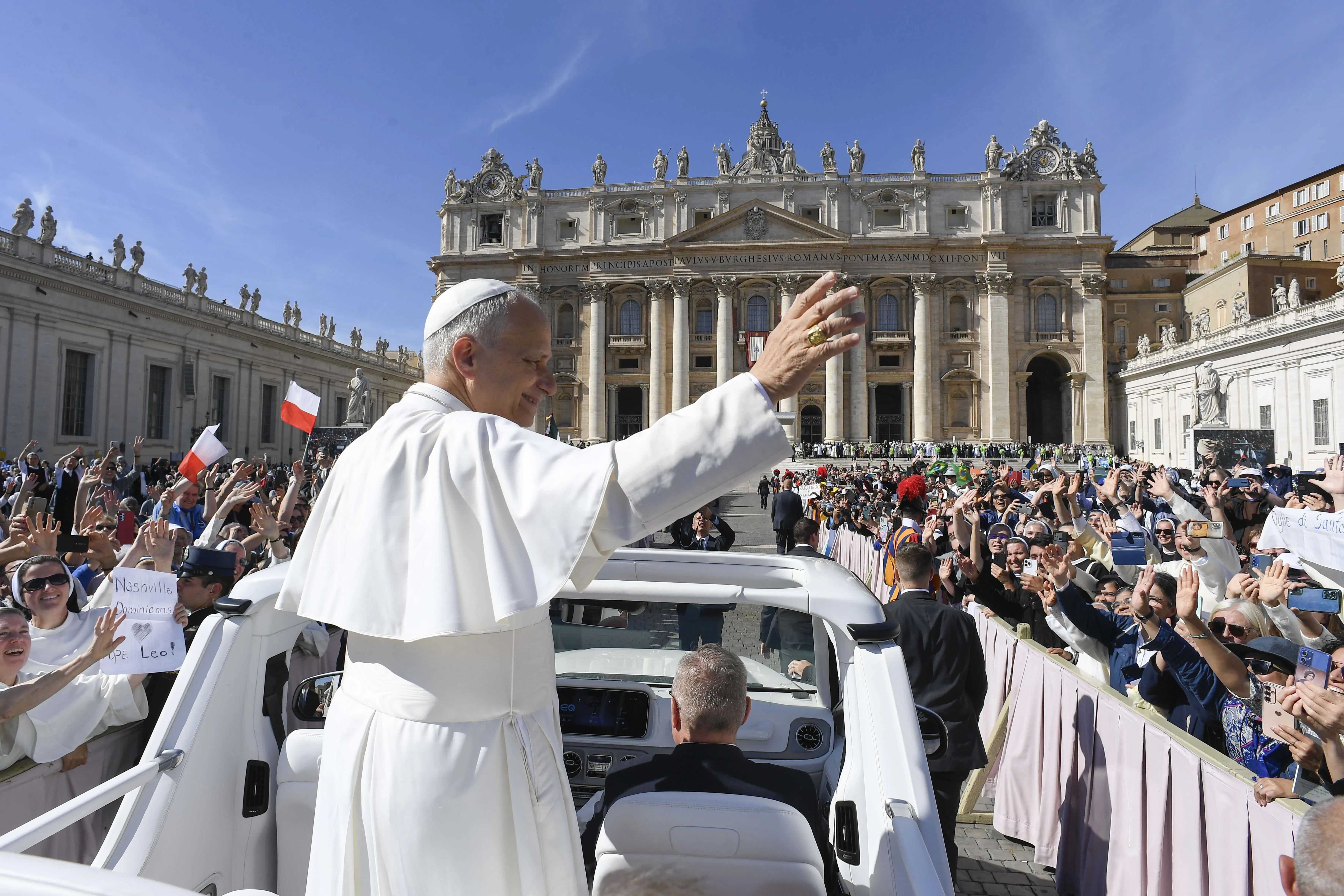 Pope Leo XIV Urges Consecrated Persons to be "hungry for holiness"
