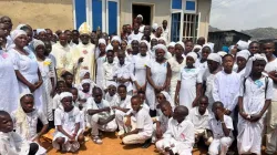 Archbishop Ignatius Ayau Kaigama with candidates who received the Sacrament of Confirmation at St. Elizabeth Kogo Pastoral Area of Abuja Archdiocese. Credit: Abuja Archdiocese