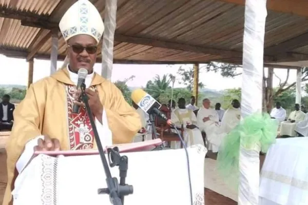 “We must return to good values”: Catholic Bishop in Angola to Catechists, Teachers