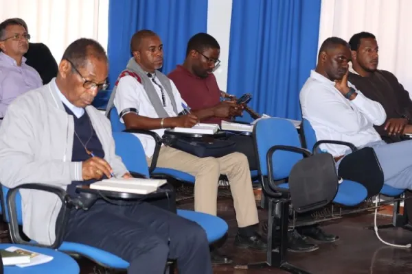 Priestly Ministry “requires constant renewal”: Vicar General in Cape Verdean Catholic Diocese