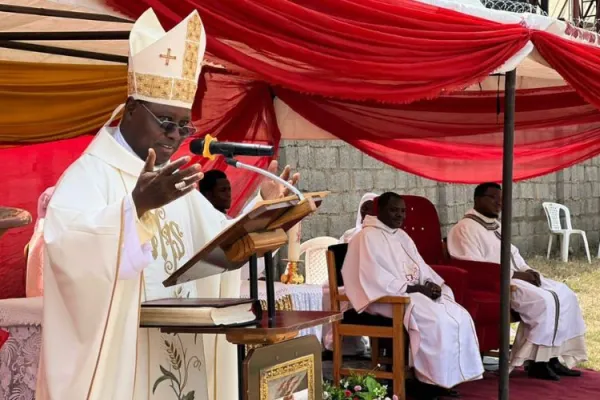 “Leaders refuse to smell like their citizens”: Catholic Archbishop in Nigeria Fault Political Leaders for Standing Aloof