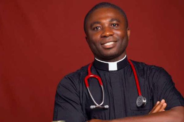 Ghanaian Cleric Inspired by Saints Cosmas and Damien Becomes First Doctor in His Diocese