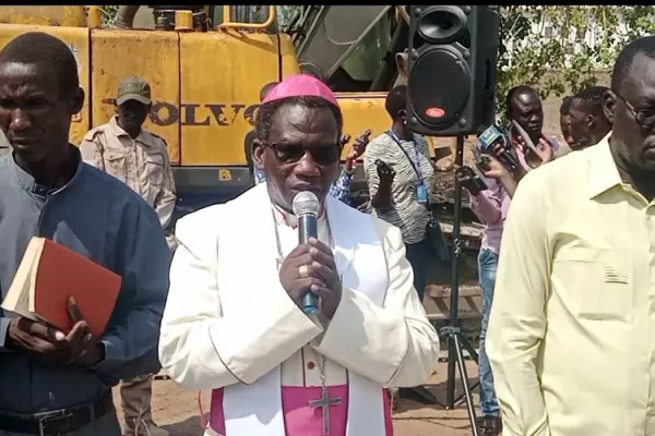 Construction of Papal Dais in South Sudan Kicks Off, Catholic Bishop Blesses Ground