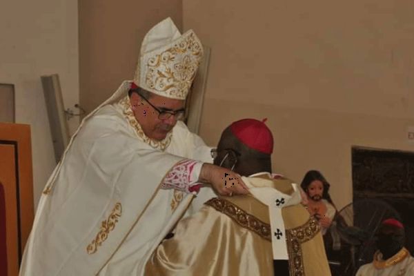 Nuncio in Nigeria Highlights Communion Value as Abuja Archbishop Receives Pallium