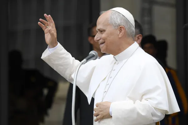 Pope Leo XIV Calls Theologians to Find "balanced synthesis" Between God’s Law and Human Freedom