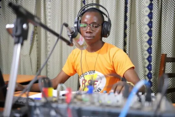 Catholic Charity Donates Radios to Mozambicans in Remote Villages to Connect Families