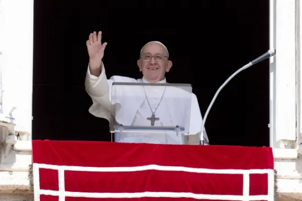 Pope Francis: Reach out to a Friend who Needs to Hear that God Loves them