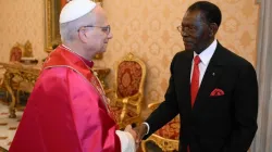 Pope Leo XIV and the President of the Central African nation, Teodoro Obiang Nguema Mbasogo. Credit: Vatican Media