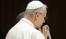 Pope Leo XIV prays during his Wednesday general audience on Aug. 13, 2025, in the Paul VI Audience Hall at the Vatican. / Credit: Vatican Media