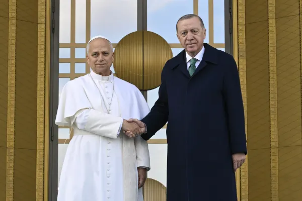 Pope Leo XIV with Turkish President Recep Tayyip Erdoğan in Ankara, Turkey, on November 27, 2025. / Vatican Media