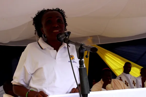 Kenyan Government Official Acknowledges Role of Catholic Media in Africa