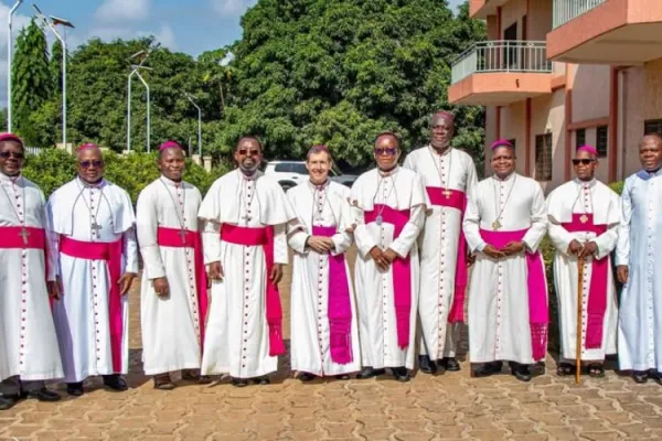 Togo’s Catholic Bishops Call for Renewed Prayers “without ceasing” for Nation During Rosary Month