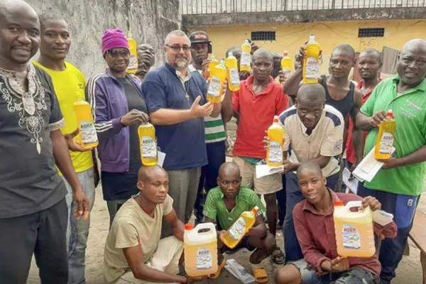 Inmates in Cameroon Set to “earn living with dignity” from Salesian Soap-making Initiative