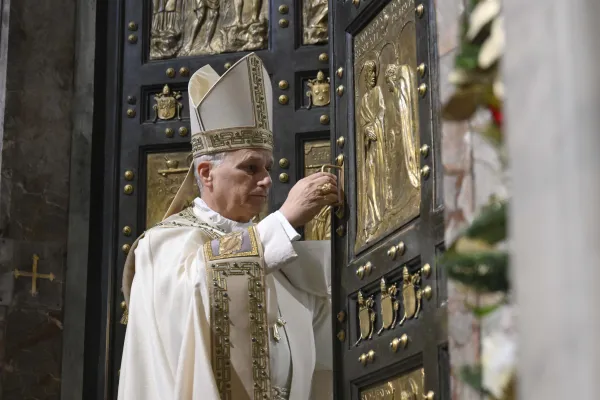 Pope Leo XIV closes the Holy Door of St. Peter’s Basilica, concluding the Jubilee of Hope, on Jan. 6, 2026. / Credit: Vatican Media