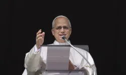 Pope Leo XIV addresses pilgrims gathered in St. Peter's Square for the recitation of the Angelus on January 4, 2026. In his message after the prayer, the pope called for respecting Venezuela's sovereignty and constitution following the capture by U.S. forces of the country's President Nicolás Maduro. / Vatican Media