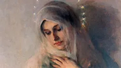 Pope Leo XIV encouraged a mother to rely on the Virgin Mary as she raises her daughters in the faith. / Credit: Kara Gebhardt/Shutterstock