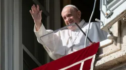 Pope Francis waves to pilgrims in St. Peter's Square at the Angelus on Oct. 26, 2020. Credit: Vatican Media/CNA.