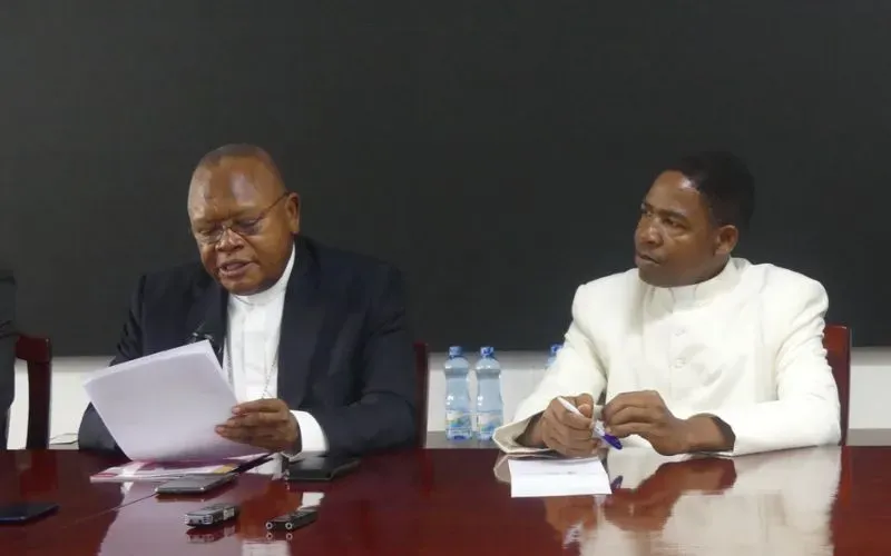 Fridolin Cardinal Ambongo (left) and Fr. Rafael Simbine Junior (right) during the 25 April 2024 press conference. Credit: ACI Africa