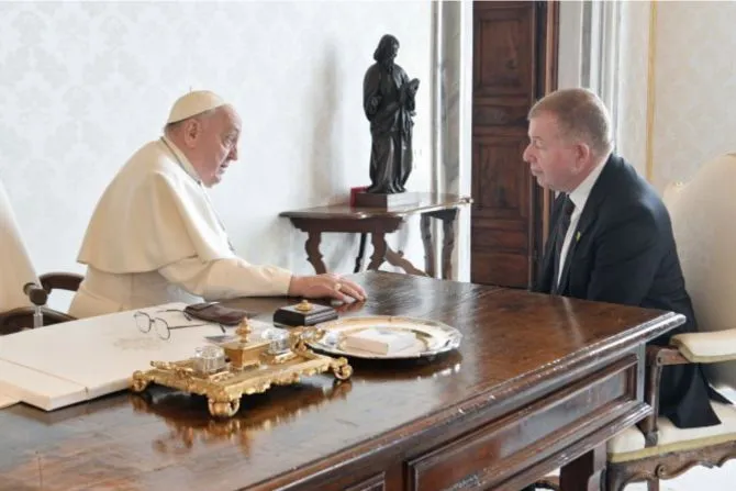 Israeli Ambassador to the Holy See Raphael Schutz meets with Pope Francis on February 2, 2024. | Credit: Vatican Media