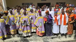 Archbishop Ignatius Kaigama with some parishioners of St. Charles Lwanga Parish of Nigeria’s Abuja Archdiocese. Credit: Archdiocese of Abuja