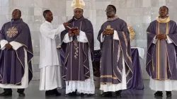 Archbishop Ignatius Ayau Kaigama  during Holy Mass at Sts. Peter and Paul Nyanya Parish of Abuja Archdiocese. Credit: Abuja Archdiocese