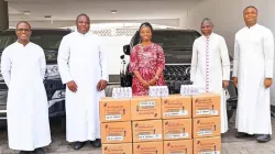 The Delegation from the Archdiocese of Lagos presenting donation to the wife of Lagos state governor Dr. (Mrs) Ibijoke Sanwo-Olu, Saturday, April 18, 2020. / Lagos Archdiocese