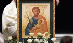 Icon of St. Joseph holding the Child Jesus. / Credit: Courtesy of Knights of Columbus