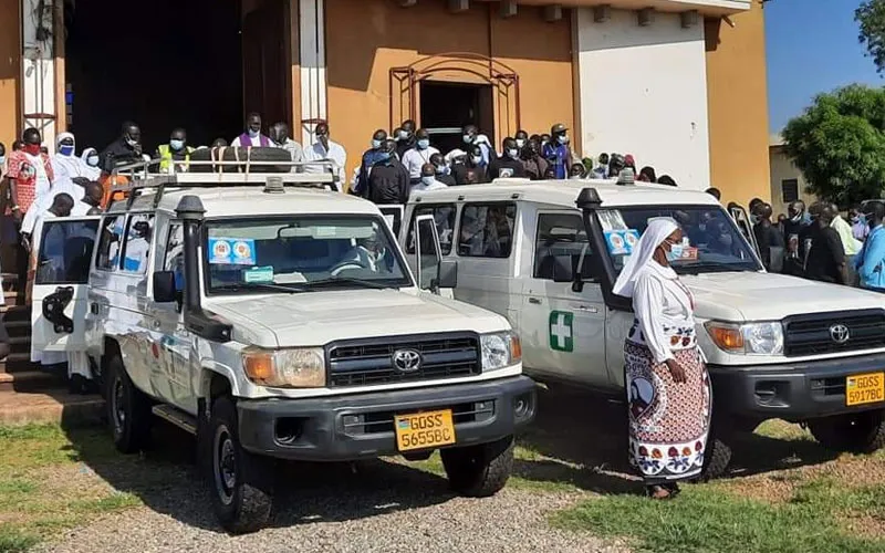 Two vehicles carrying the remains of Sr. Mary Daniel Abut and Sr. Regina Roba parked in front of St. Theresa’s Kator Cathedral of South Sudan’s Juba Archdiocese where their Funeral Mass was held before being laid to rest 20 August 2021. Credit: Fr. John Lo'boka Morris, Apostles of Jesus/Juba