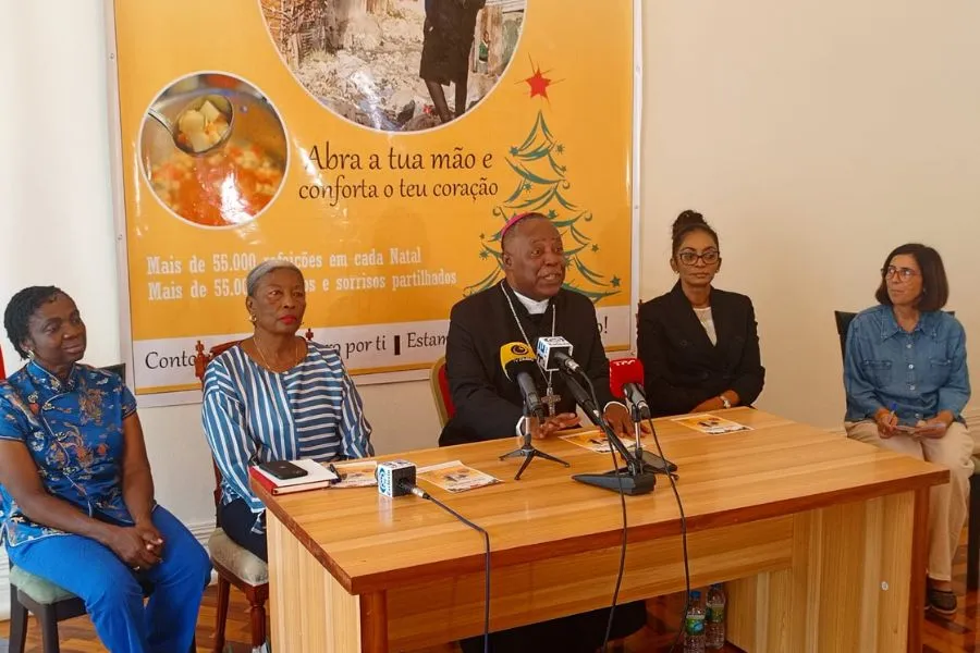 Archbishop Filomeno do Nascimento Vieira Dias with Laywomen of Luanda Archdiocese during the launch of the Sixth Edition of Solidarity Christmas 2023. Credit: Luanda Archdiocese