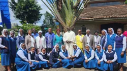 Members of the Association of Pauline Cooperators (APC), the lay association of the Pious Society of the Daughters of St. Paul (FSP) celebrating the Silver Jubilee of Michael and Grace Njuguna. Credit: Sr. Praxides Nafula