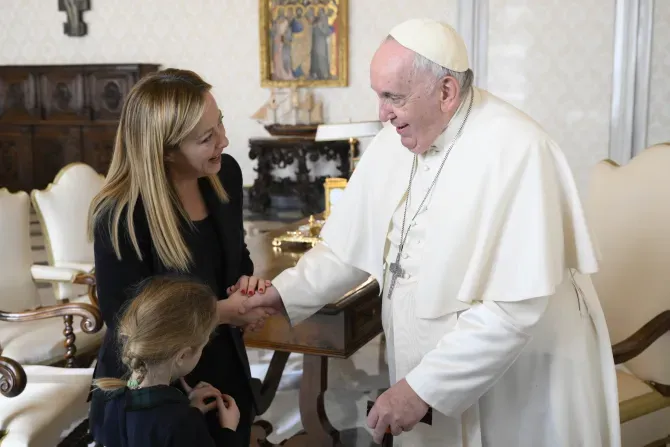 Pope Francis meets Italian Prime Minister Giorgia Meloni and her 6-year-old daughter on Jan. 10, 2023. | Credit: Vatican Media