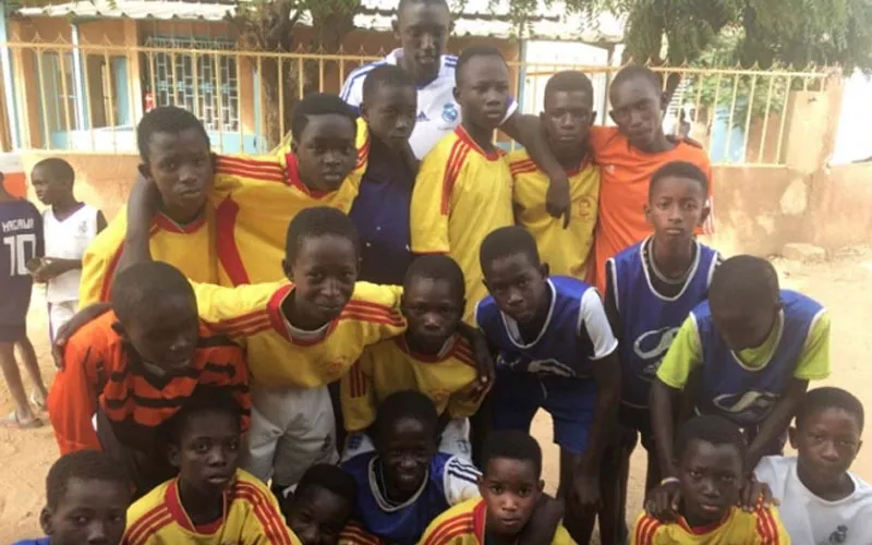Youth in Senegal play sports and learn values at the socio-sports schools launched by Real Madrid Foundation and the Salesian Mission office in Madrid. Credit: Salesian Missions