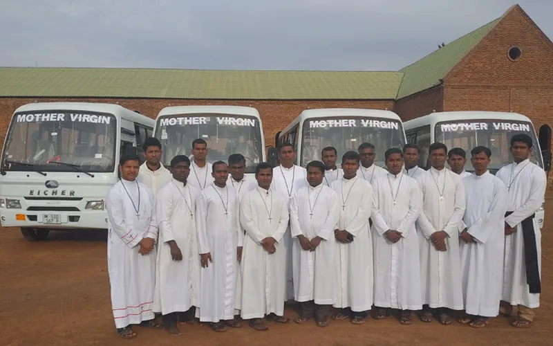 Bus Service Provided by Missionaries of Mary Immaculate (MMI) to commuters in South Susan / ACI Africa