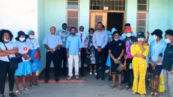 Archbishop Alex Thomas pose for a picture with young adults and the youth during a visit to Ingutsheni psychiatry hospital. Credit: Catholic Church News Zimbabwe