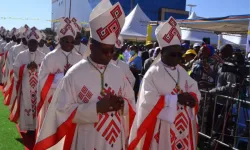 Catholic Bishops in DR Congo in procession during Holy Mass to mark the start of the third National Eucharistic Congress. Credit: CENCO