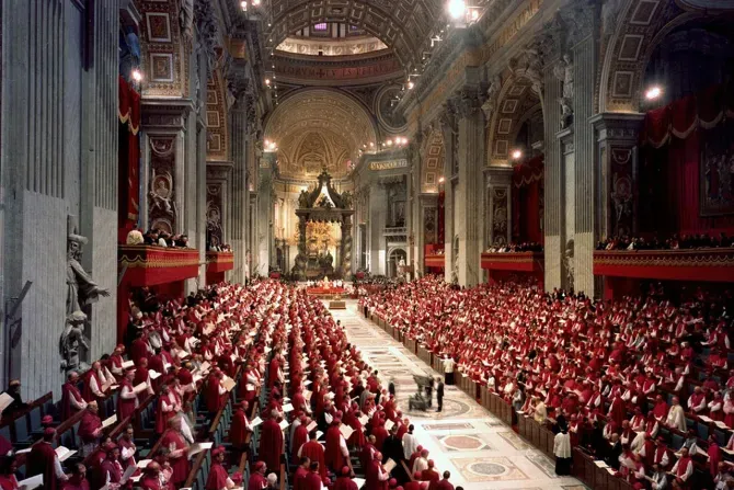 Vatican II in session, circa 1962-1965 | Photo credit: Catholic Press Photo/Wikimedia Commons