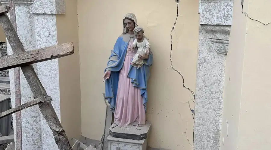 Image of the Virgin Mary in the rubble of the Cathedral of Alexandria in Turkey, Feb. 6, 2023. / Credit: Facebook Antuan Ilgit SJ