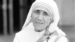 Mother Teresa in the year 1980. L'Osservatore Romano.