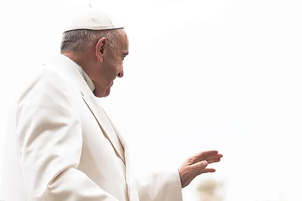 Pope Francis to Financial leaders: Ending poverty is our duty 