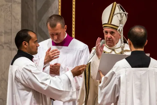 The Church's Extraordinary Missionary Month Begins under the Gaze of St Therese