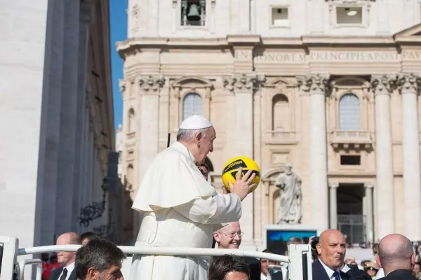 A New Book to Feature Pope Francis’ “most significant speeches to athletes”
