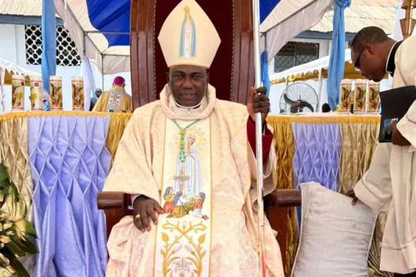 Be “apostle of hope” to People: Archbishop in Cameroon to New Bishop at Consecration