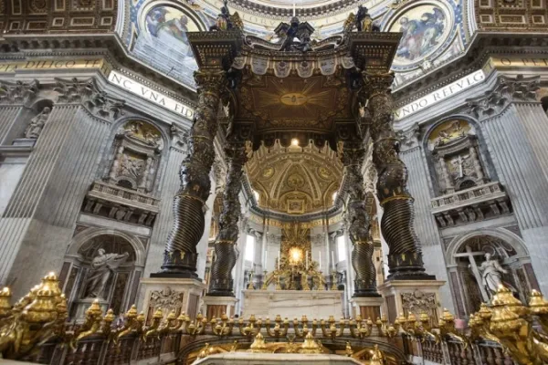 Cardinal Presides Over Act of Reparation in St. Peter’s Following Desecration of Altar