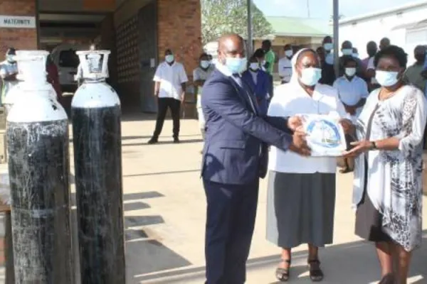 Catholic University in Malawi Donates Medical Equipment to Archdiocesan Facility  